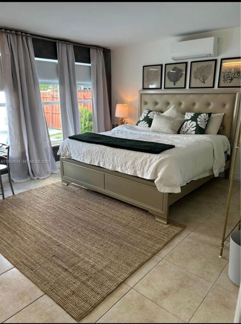 19410 NE 19th Ave, Miami, FL 33179 Photo