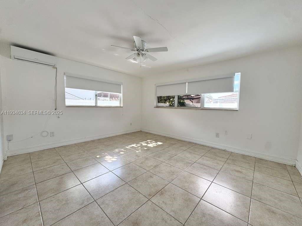 19410 NE 19th Ave, Miami, FL 33179 Photo