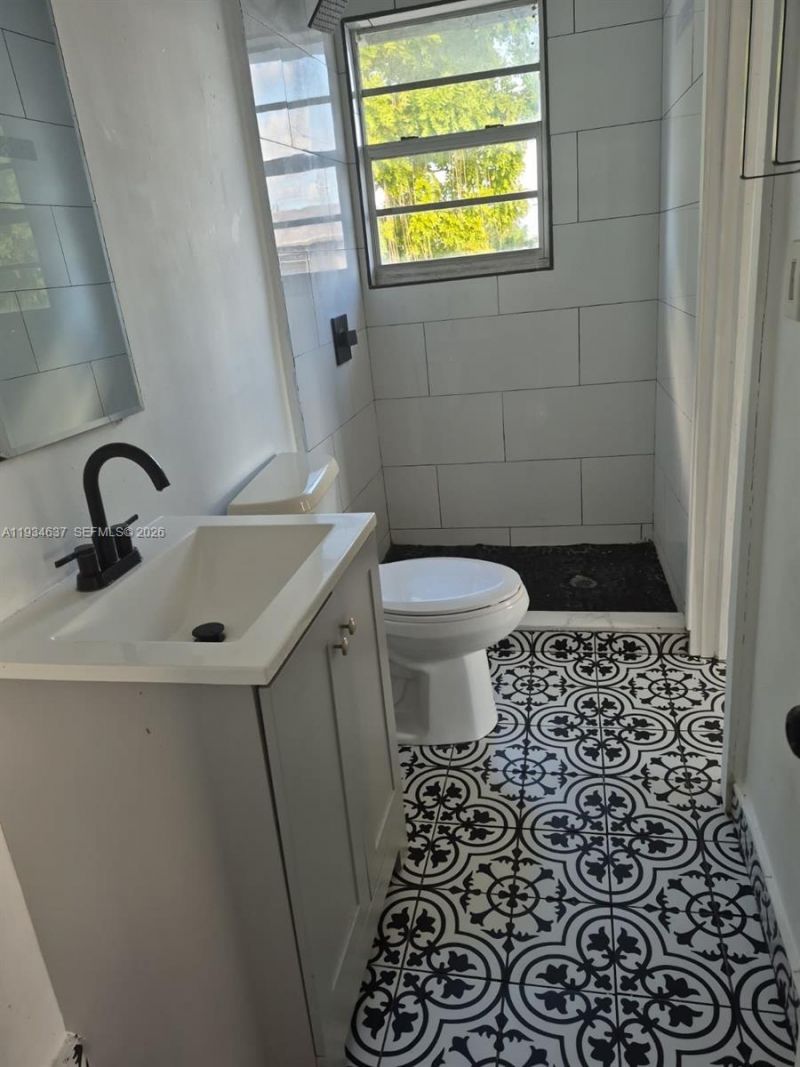 66 W 13th St, Unit 4, Hialeah, FL 33010 Photo