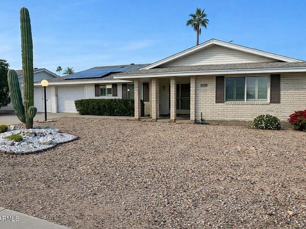 11040 W SALEM Drive, Sun City, AZ 85351