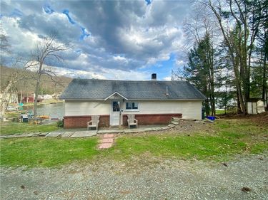 1323 Crystal Lake Road, Hancock, NY 13783