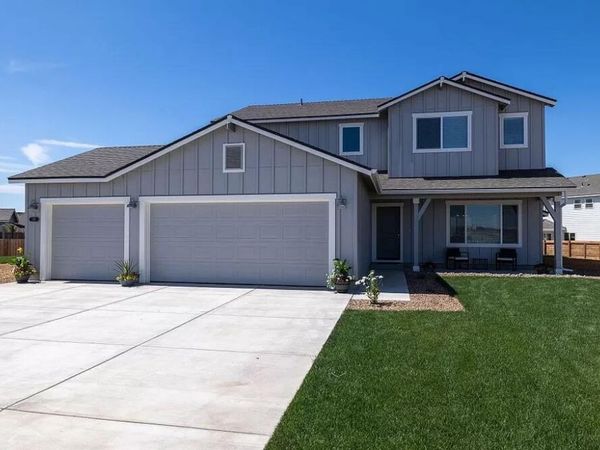 335 NW Par Avenue, Madras, OR 97741