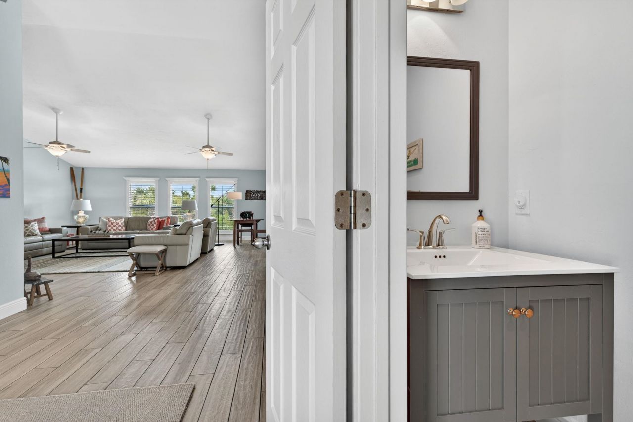 243 Southwinds Dr, Sanibel, FL 33957 Photo