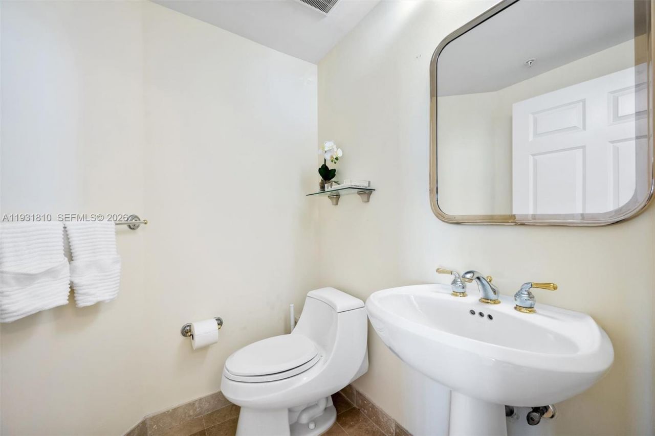 100 S Birch Rd, Unit 1504E, Fort Lauderdale, FL 33316 Photo