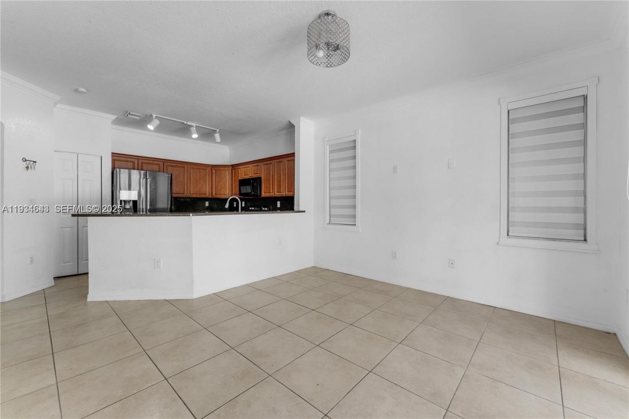 15519 SW 182nd Ln, Miami, FL 33187 Photo