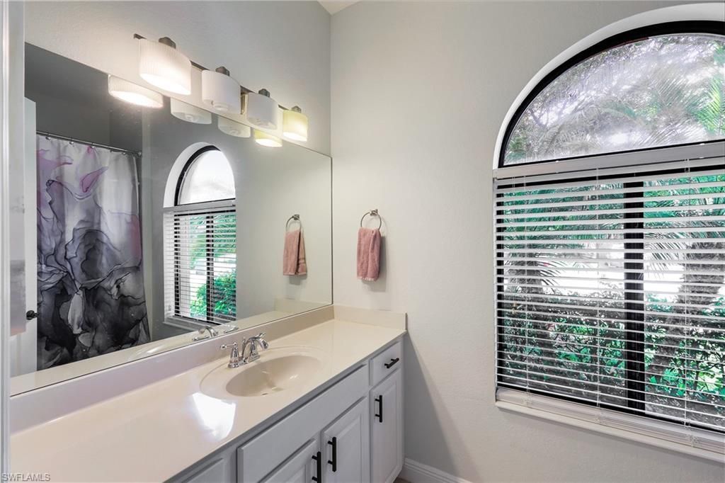 1685 Serrano Cir, Naples, FL 34105 Photo