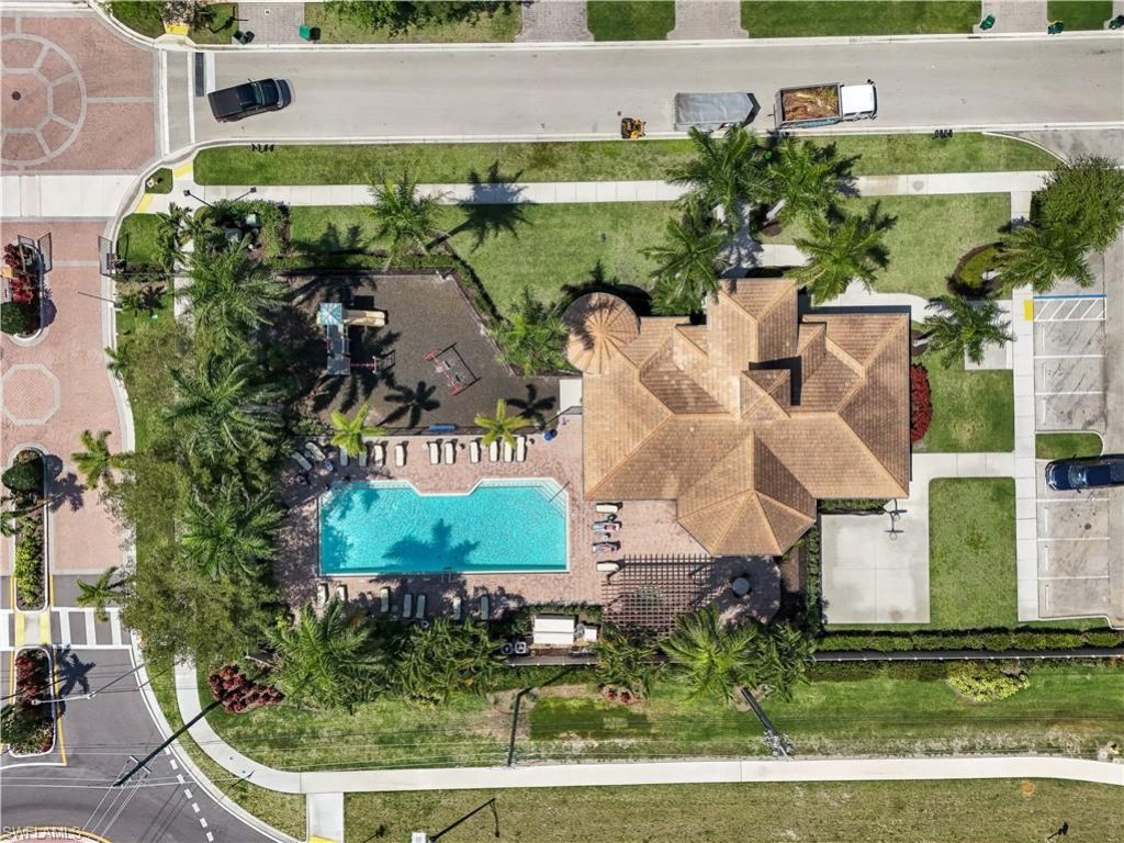 1685 Serrano Cir, Naples, FL 34105 Photo