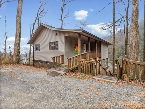 950 Main Street, Unit 5, Chimney Rock, NC 28720
