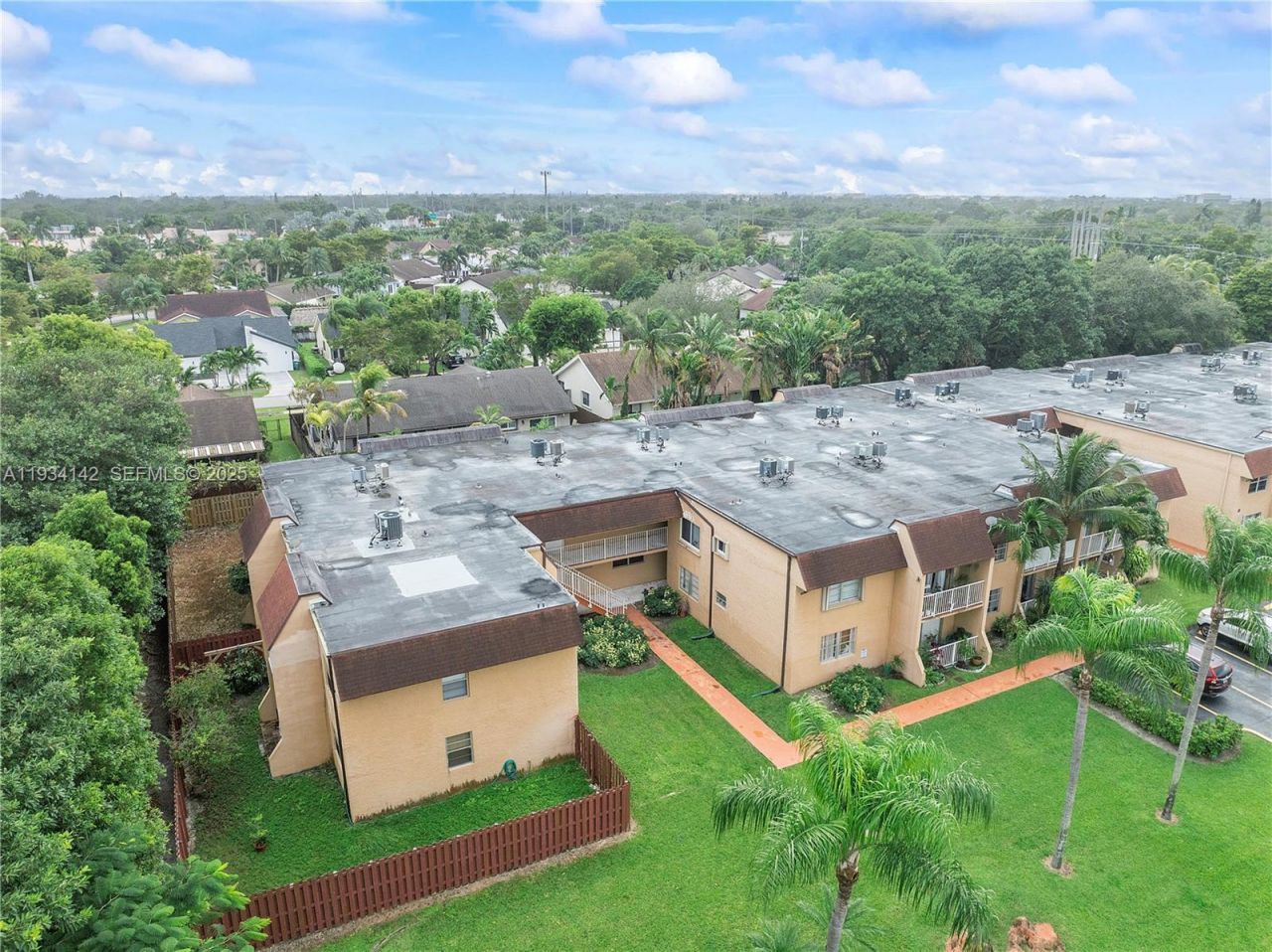 9974 SW 88th St, Unit 1028, Miami, FL 33176 Photo