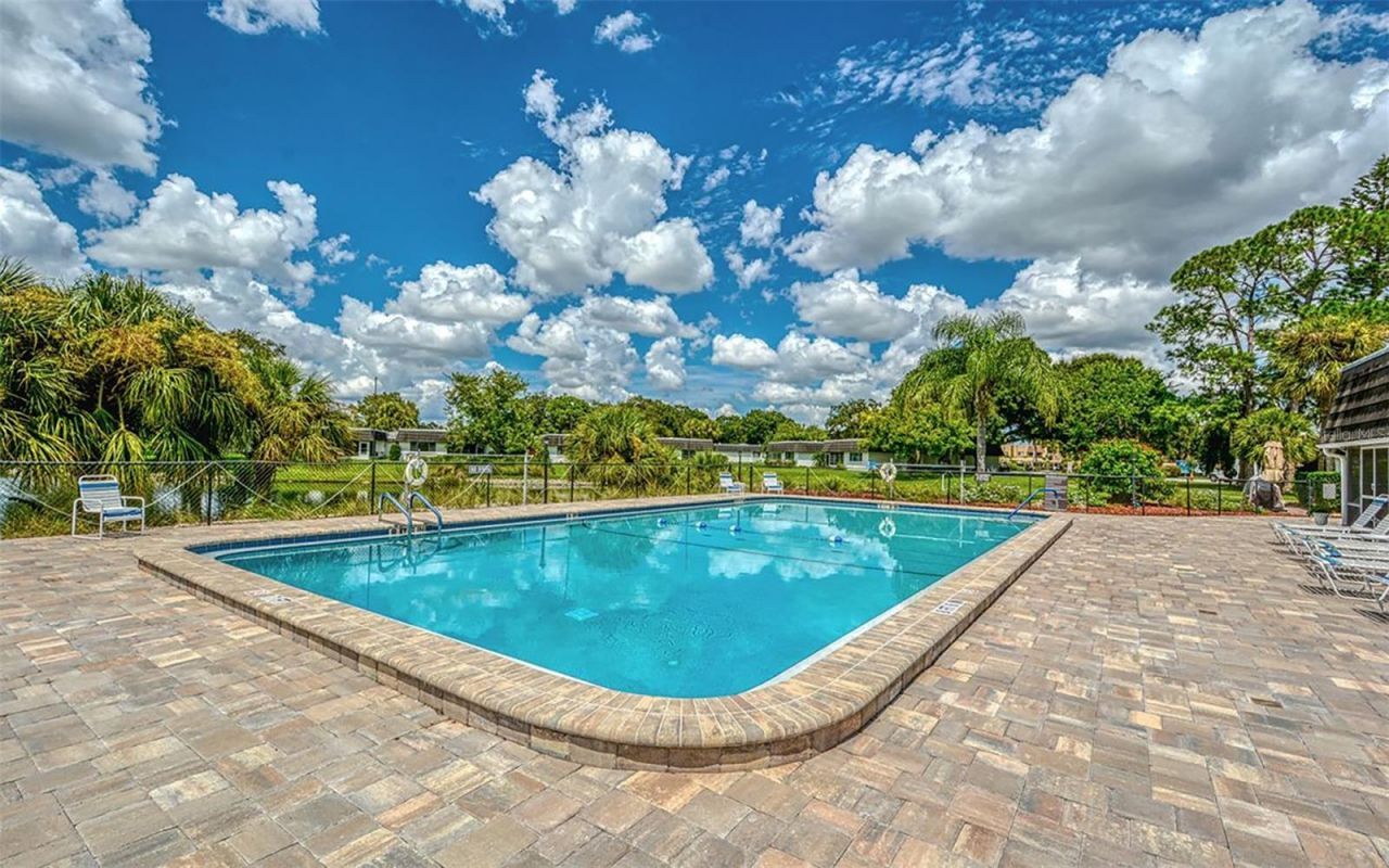 3904 Ashwood Lane, Unit 64, Sarasota, FL 34232 Photo