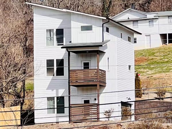 1063 Riverside Drive, Asheville, NC 28804
