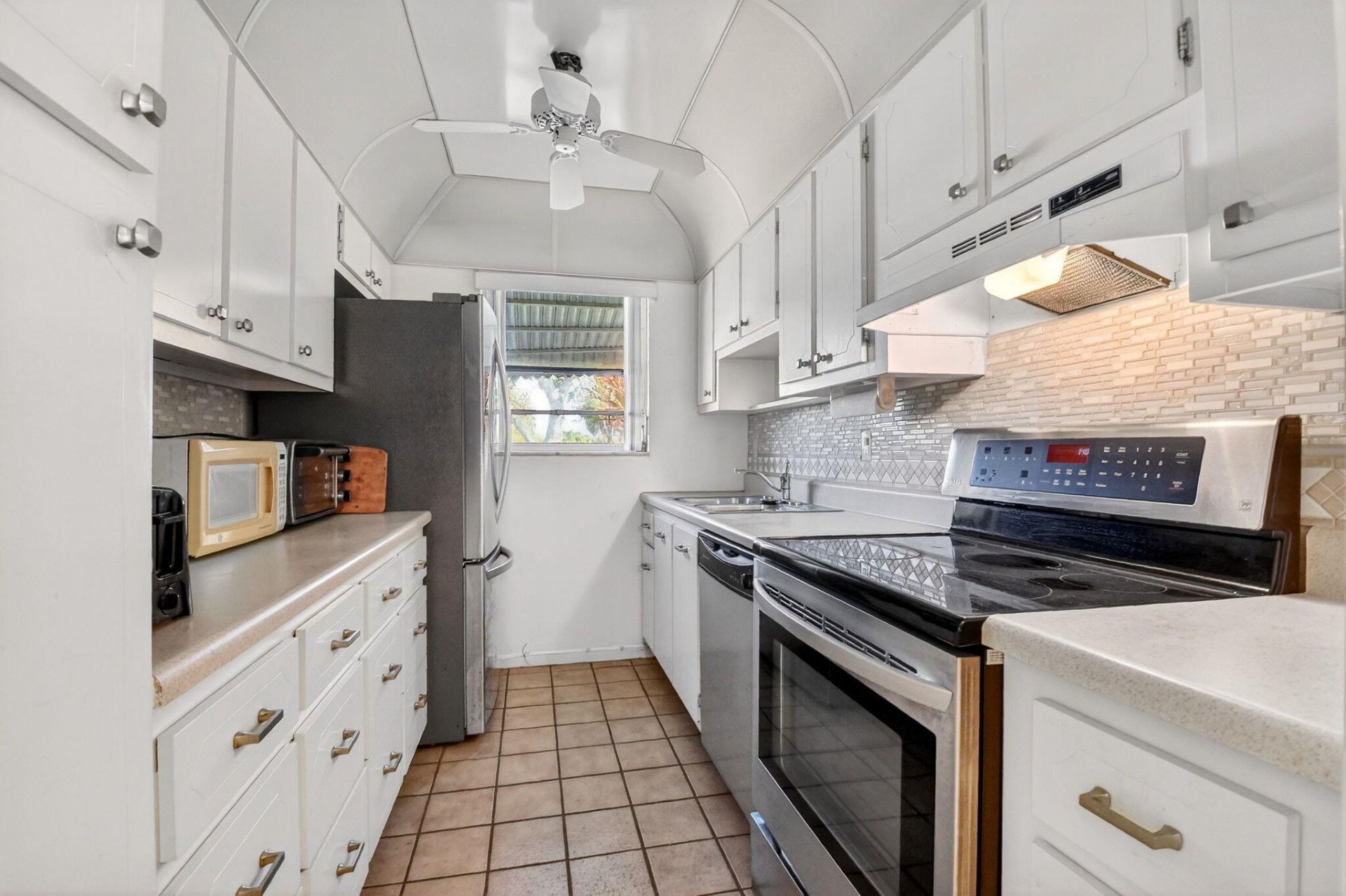 7293 W Oakridge Circle, Lake Worth, FL 33462 Photo