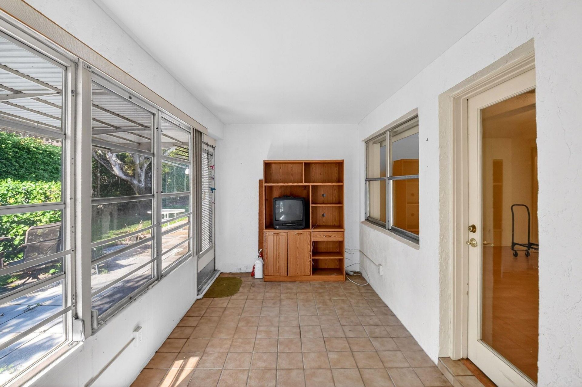 7293 W Oakridge Circle, Lake Worth, FL 33462 Photo