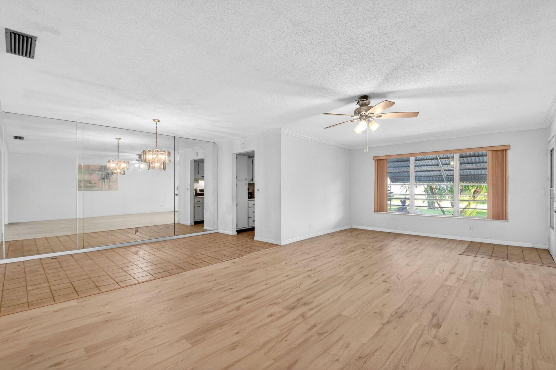 7293 W Oakridge Circle, Lake Worth, FL 33462 Photo