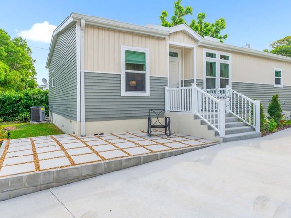 1757 12th Court N, Lake Worth Beach, FL 33460