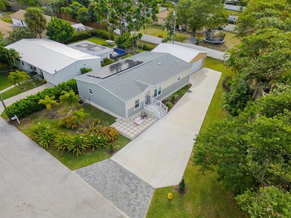 1757 12th Court N, Lake Worth Beach, FL 33460