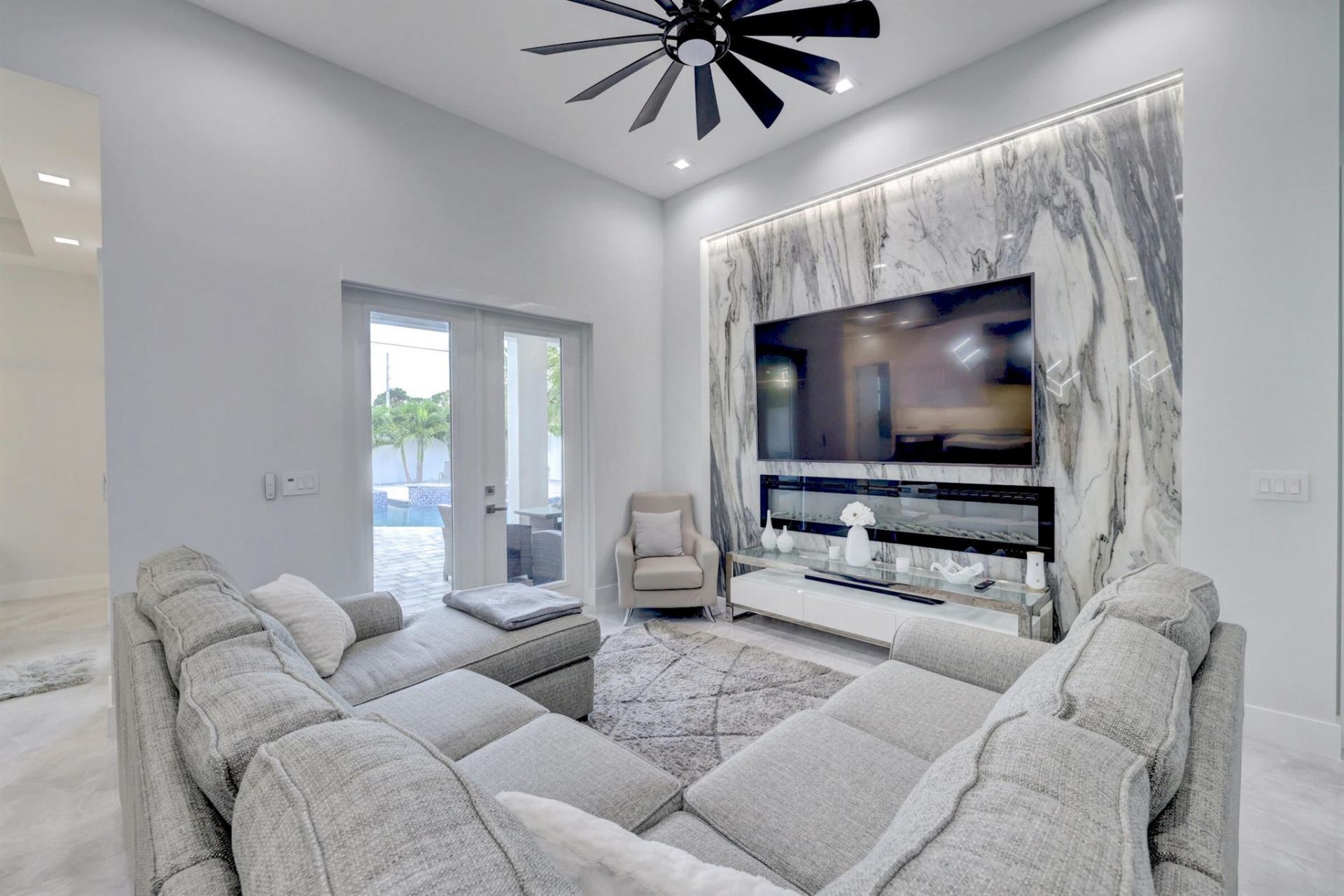 3291 SE West Snow Road, Port Saint Lucie, FL 34984 Photo