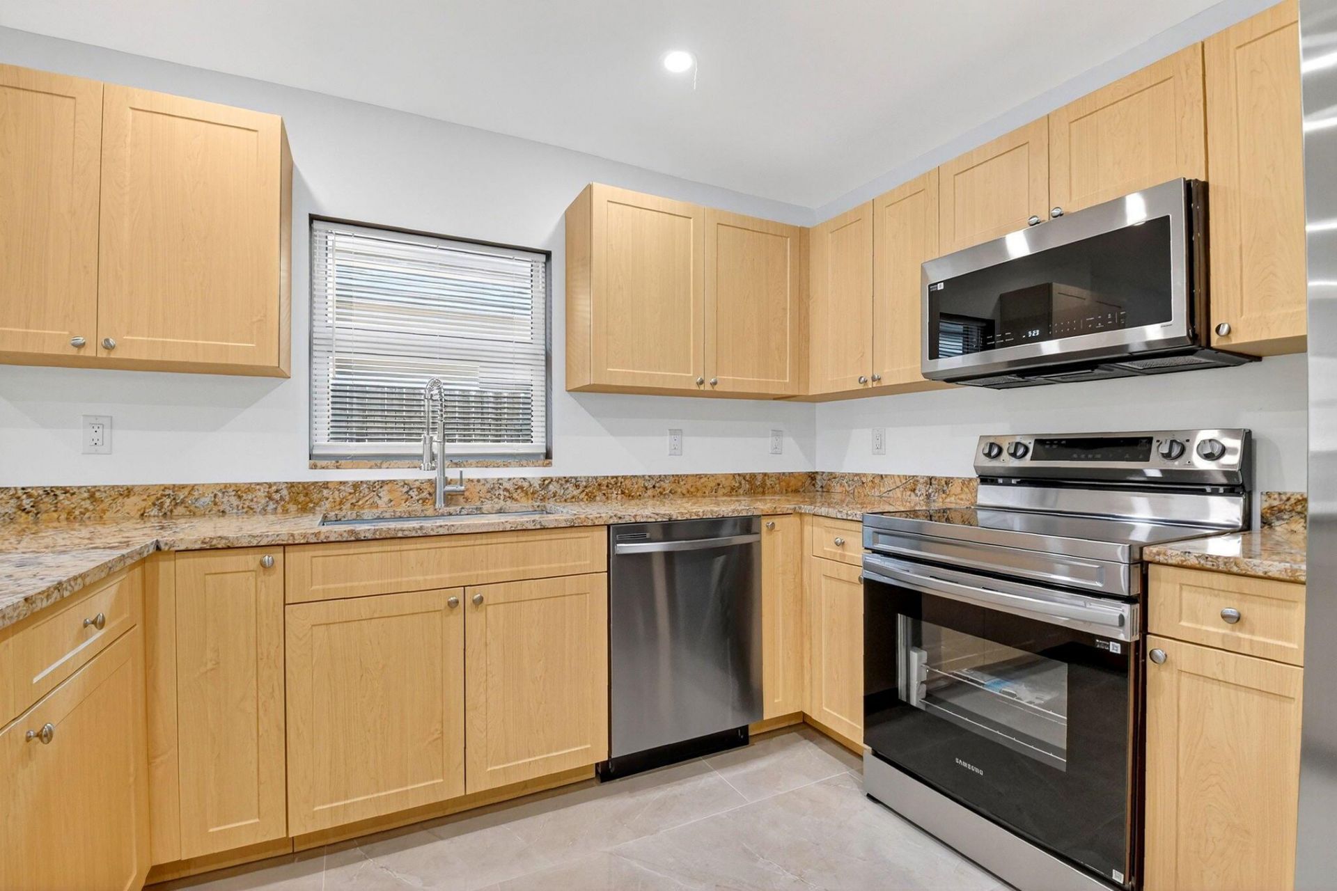 2932 Saginaw Avenue, West Palm Beach, FL 33409 Photo