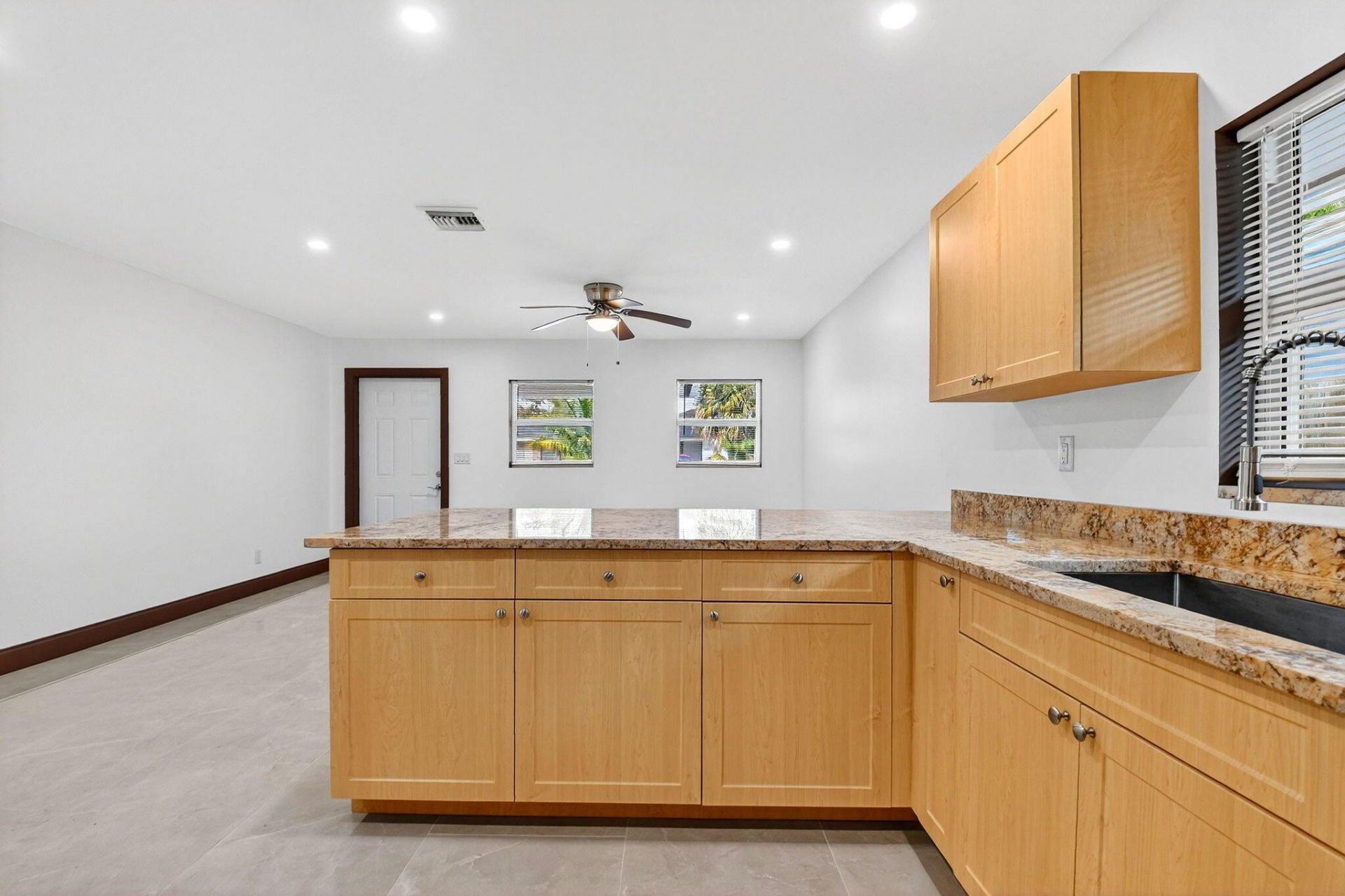 2932 Saginaw Avenue, West Palm Beach, FL 33409 Photo