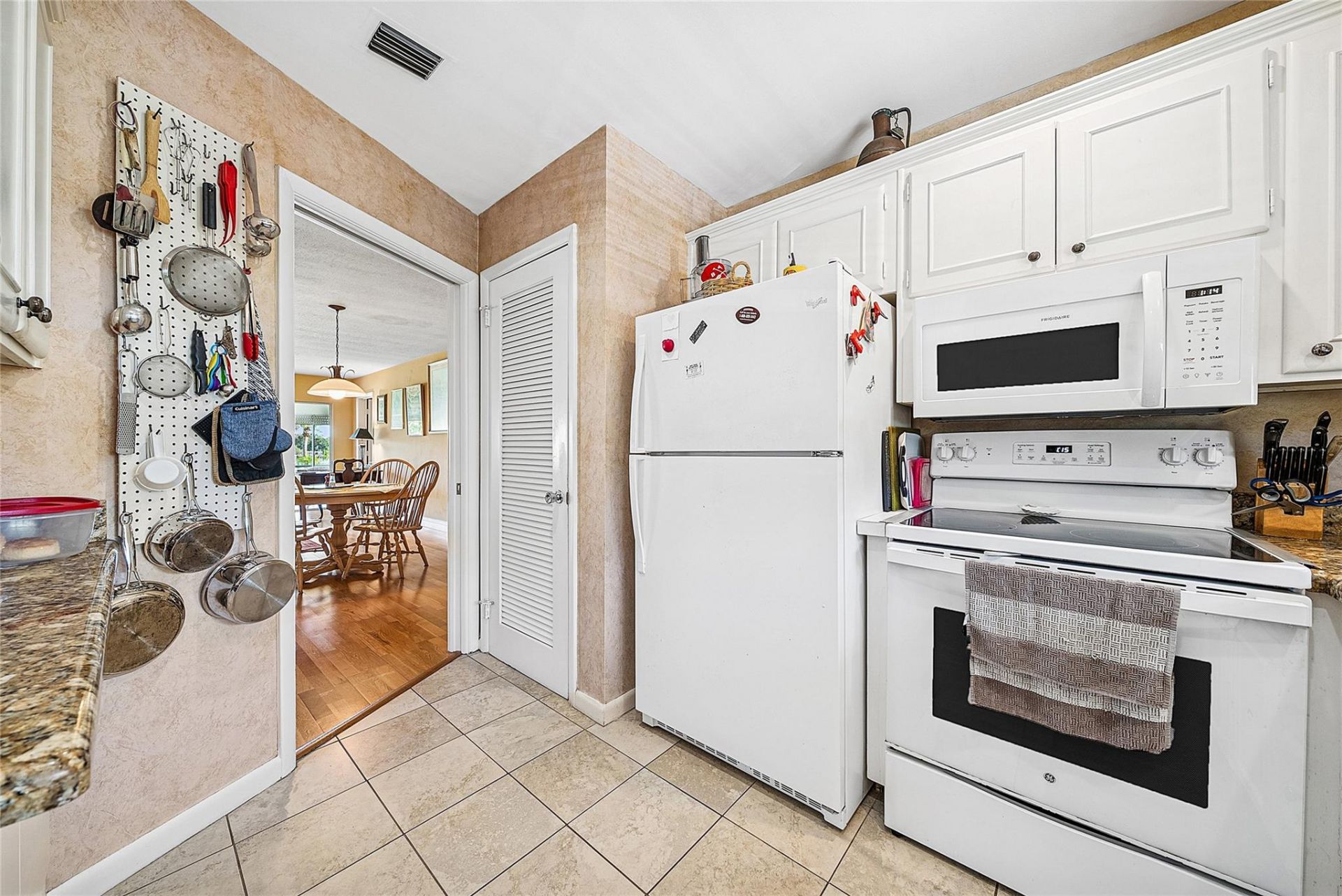 478 Tequesta Dr, Unit 206, Jupiter, FL 33469 Photo