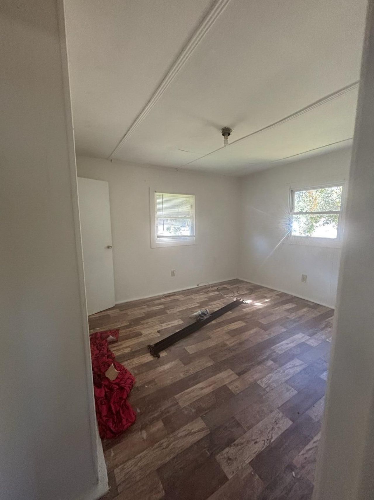 889 Chitwood Street Photo 6