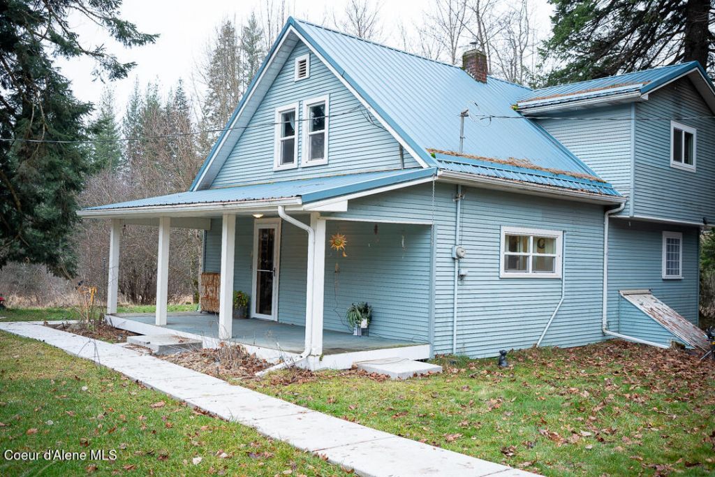 27232 E Schoolhouse Loop, Cataldo, ID 83810 Main Photo