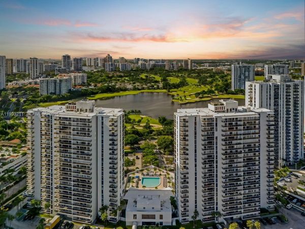 3701 N Country Club Dr, Unit 1408, Aventura, FL 33180