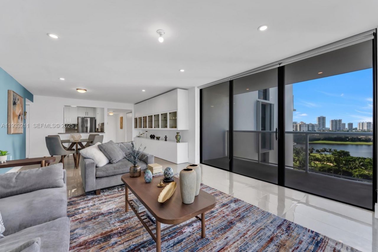 3701 N Country Club Dr, Unit 1408, Aventura, FL 33180 Photo