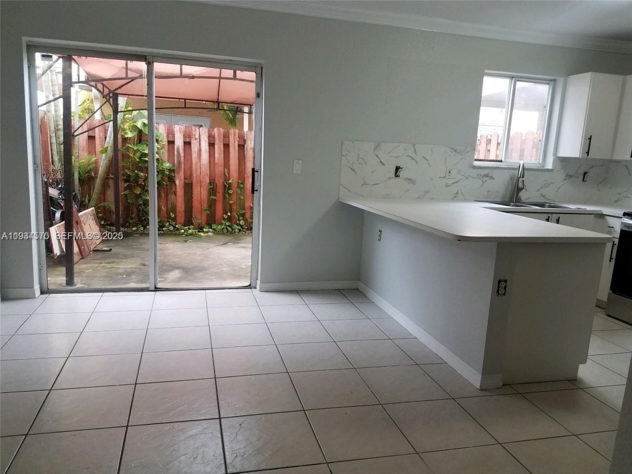 10658 NW 87th Ct, Unit 10658, Hialeah Gardens, FL 33018 Photo