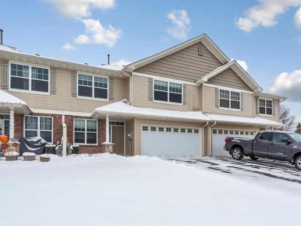 1556 Independence Drive, Unit 202, Northfield, MN 55057