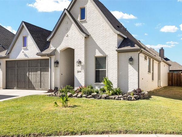2628 Flycatcher Road, Fort Worth, TX 76118