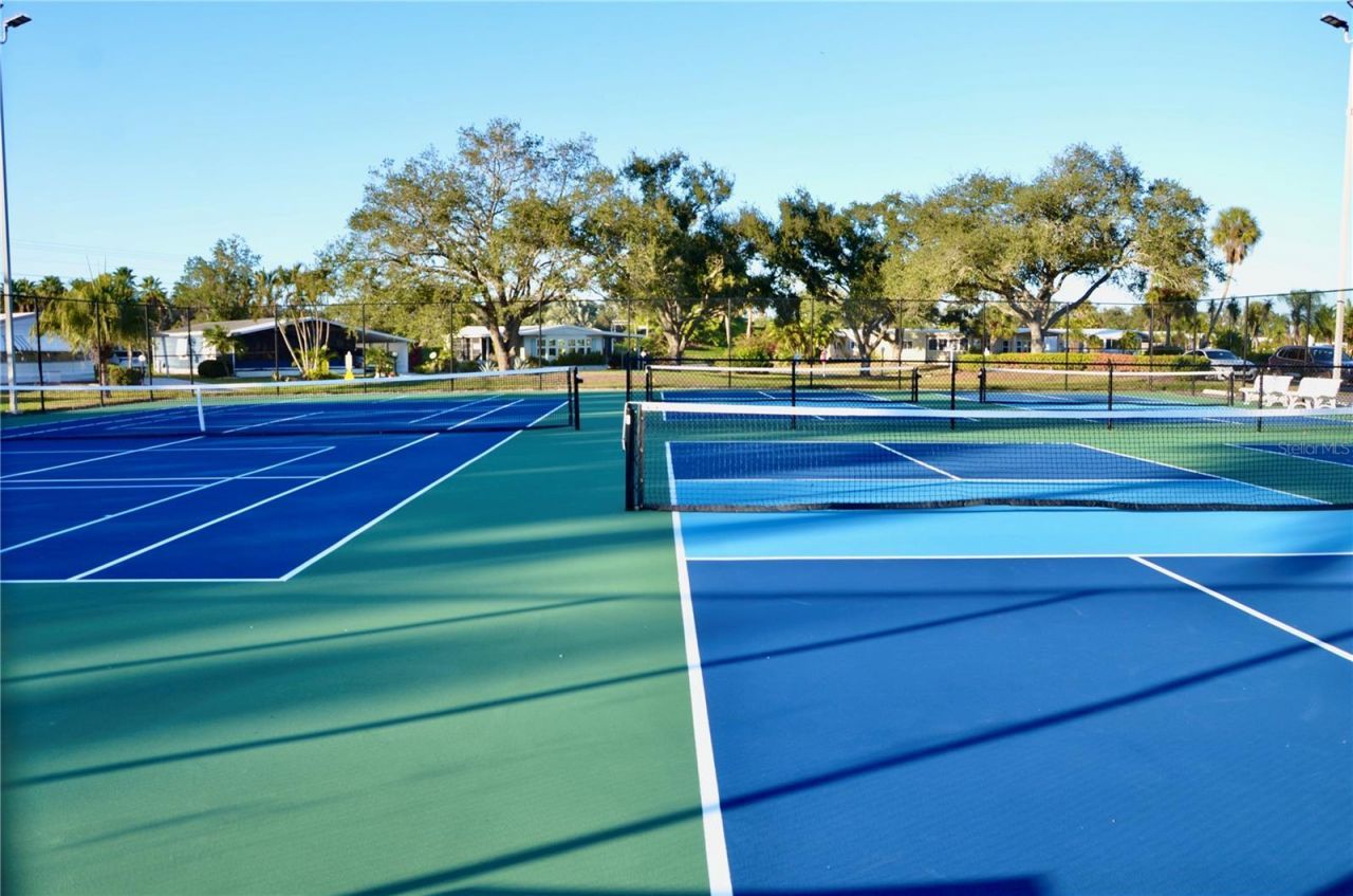 8476 Imperial Circle, Palmetto, FL 34221 Photo