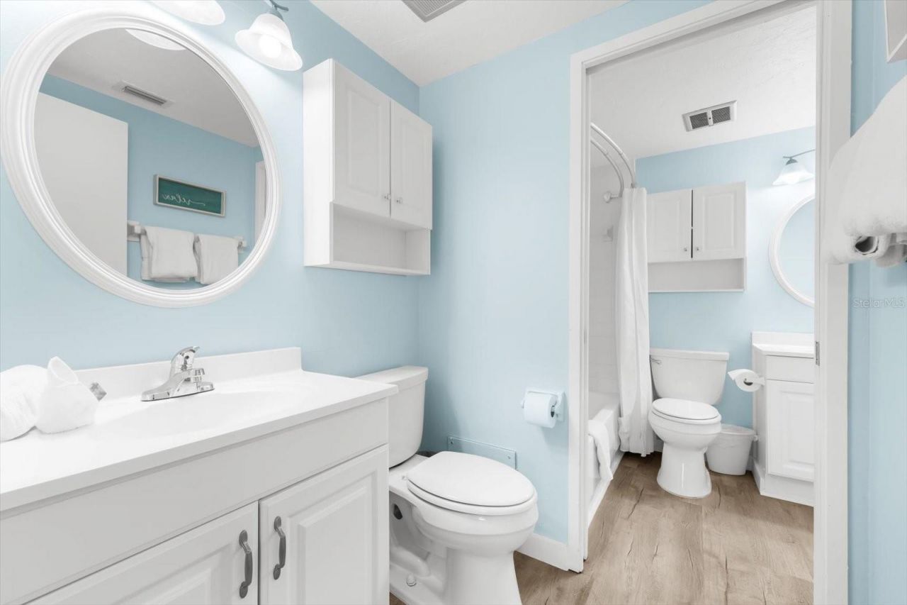 102 68th Street, Unit 102, Holmes Beach, FL 34217 Photo