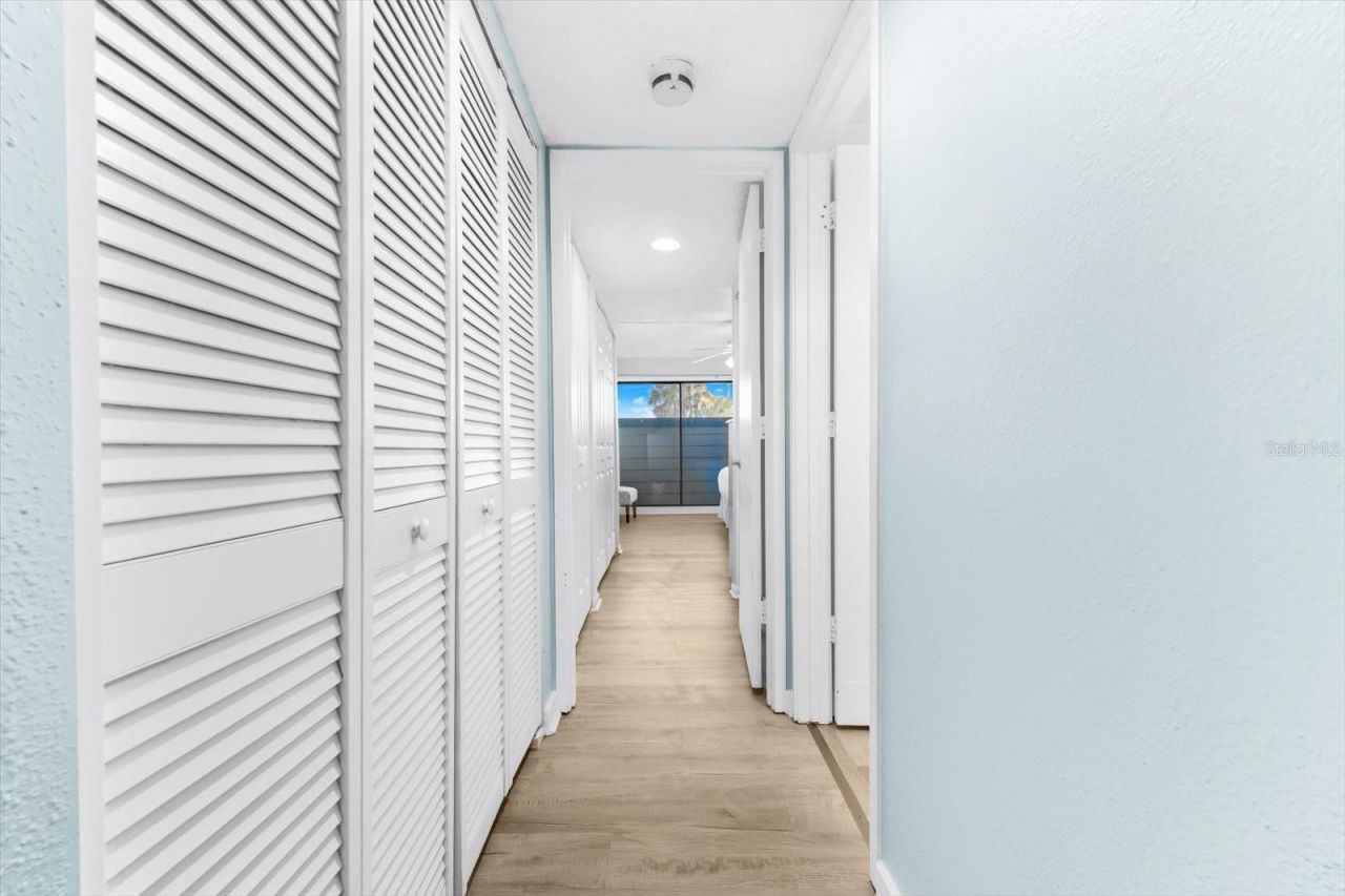 102 68th Street, Unit 102, Holmes Beach, FL 34217 Photo