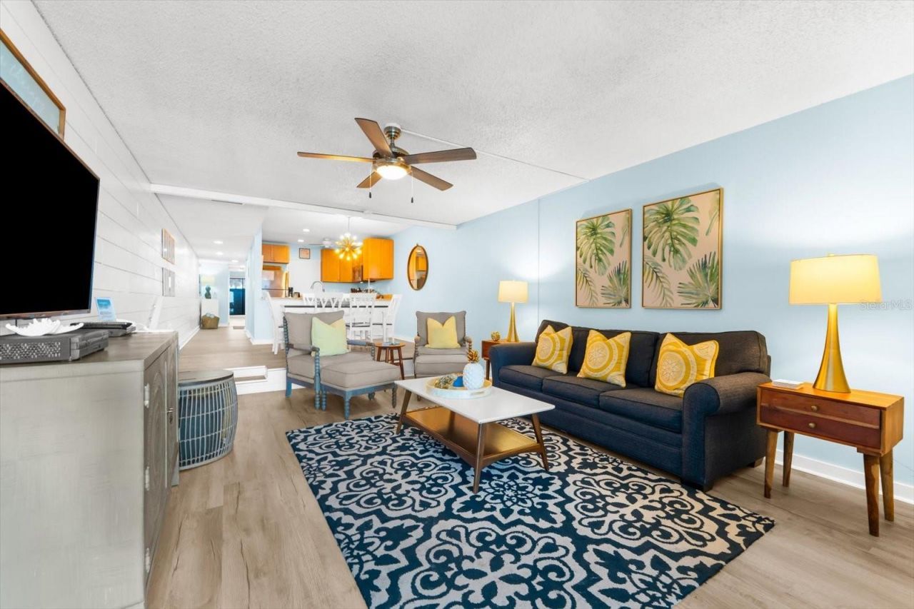 102 68th Street, Unit 102, Holmes Beach, FL 34217 Photo