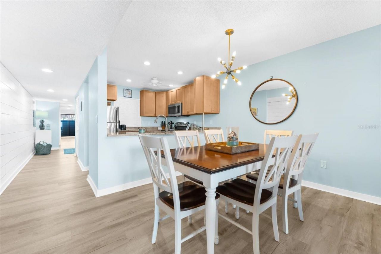 102 68th Street, Unit 102, Holmes Beach, FL 34217 Photo