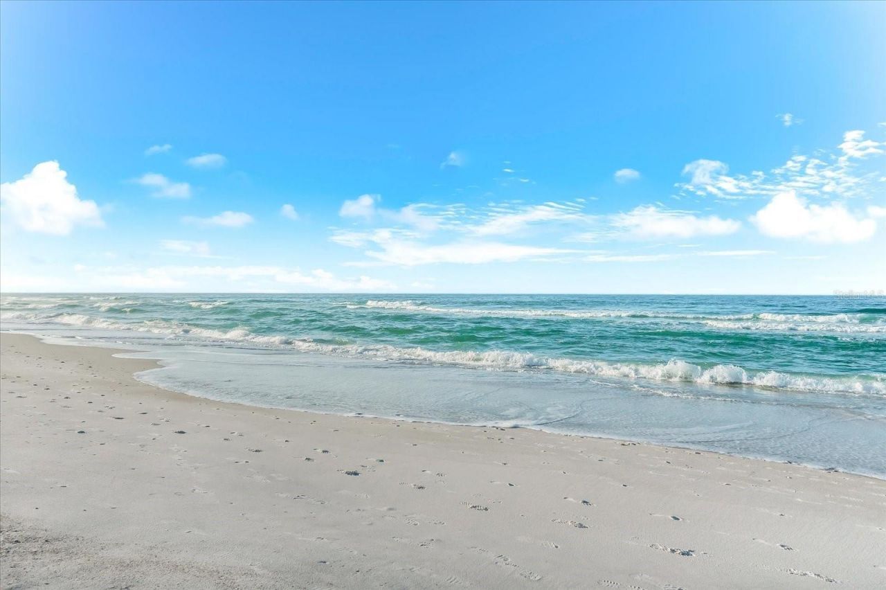 102 68th Street, Unit 102, Holmes Beach, FL 34217 Photo