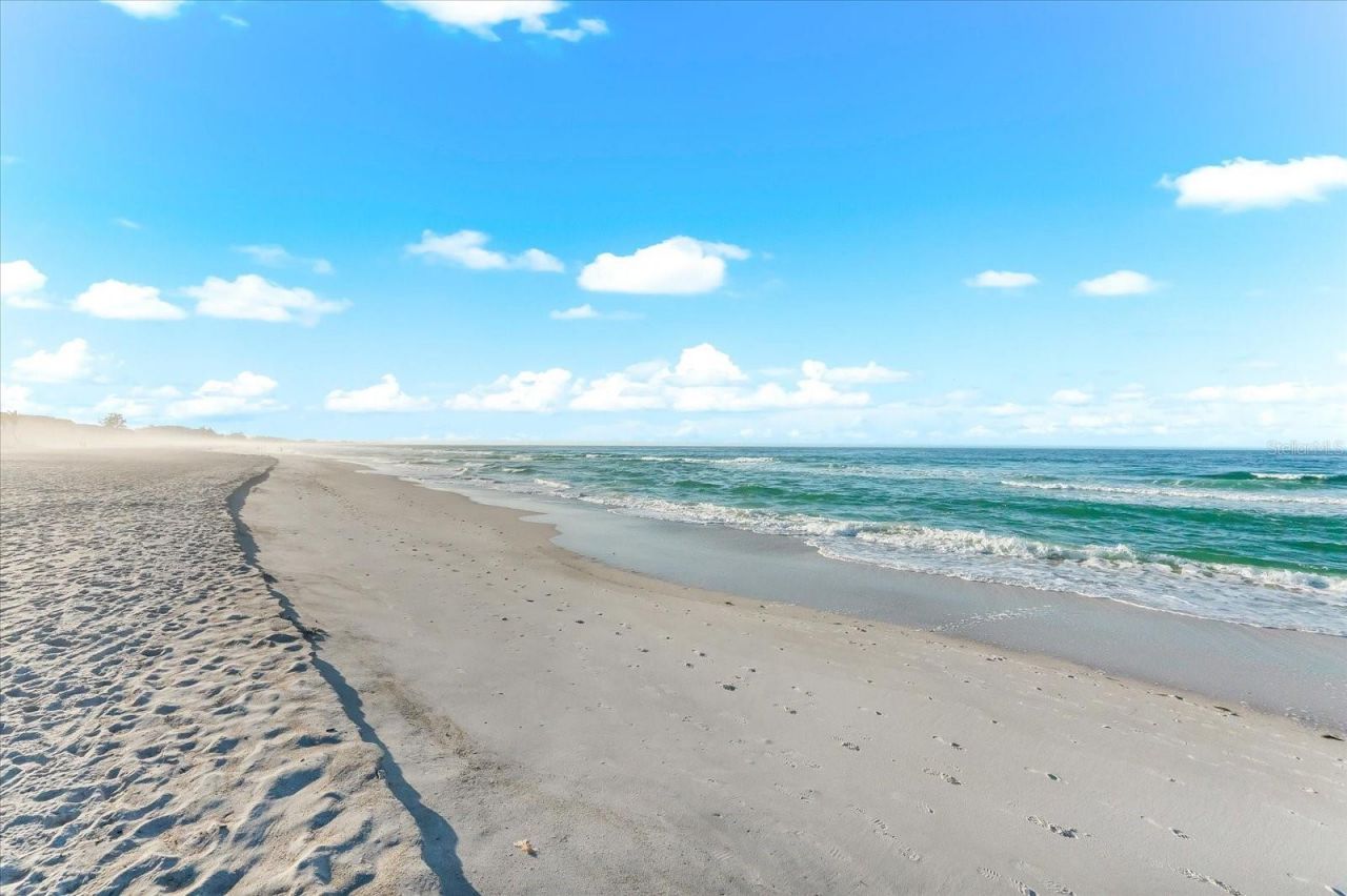 102 68th Street, Unit 102, Holmes Beach, FL 34217 Photo