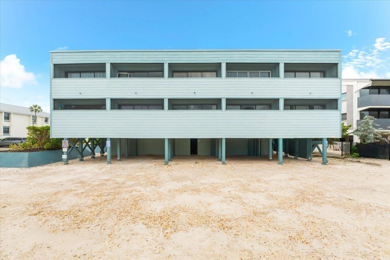 102 68th Street, Unit 102, Holmes Beach, FL 34217 Photo