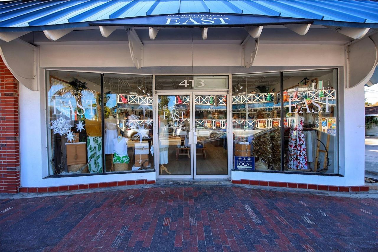 413 Flagler Avenue, New Smyrna Beach, FL 32169 Main Photo