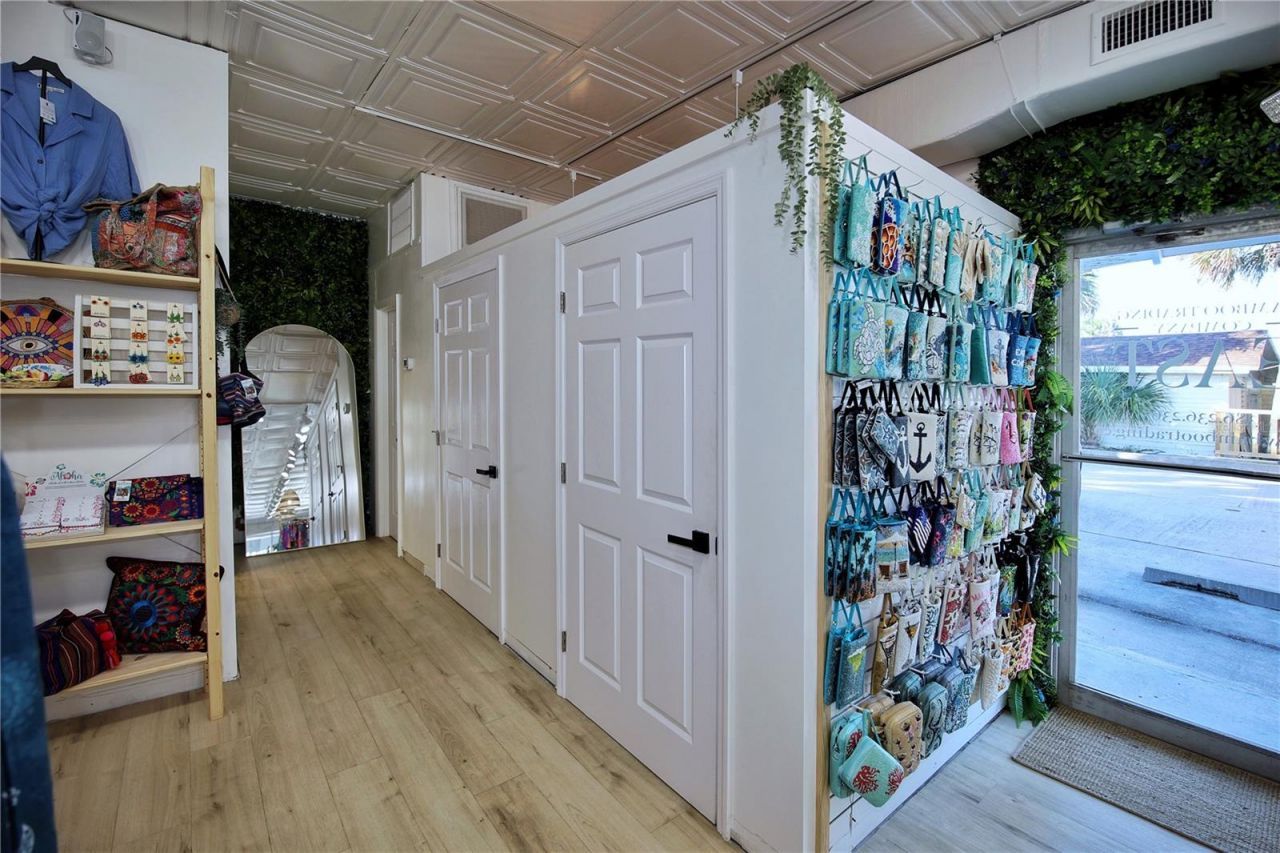 413 Flagler Avenue, New Smyrna Beach, FL 32169 Photo