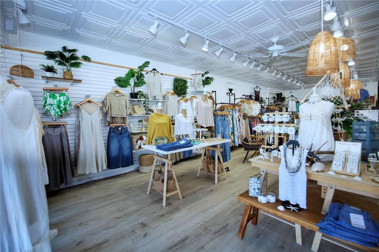 413 Flagler Avenue, New Smyrna Beach, FL 32169 Photo