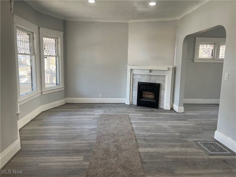 9003 Kempton Avenue, Cleveland, OH 44108 Photo 3