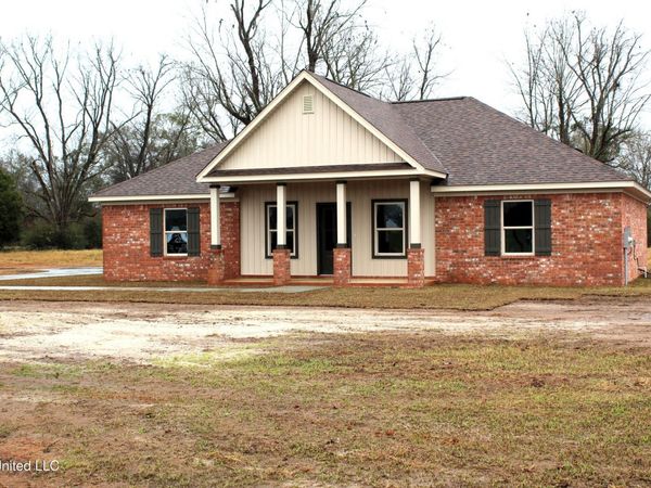 3248 Stonecypher Road, Lucedale, MS 39452