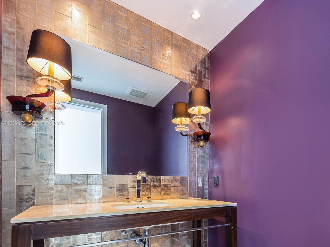 800 S Pointe Dr, Unit 2103, Miami Beach, FL 33139 Photo