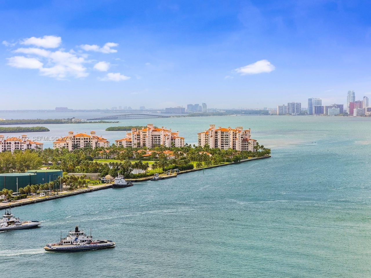 800 S Pointe Dr, Unit 2103, Miami Beach, FL 33139 Photo