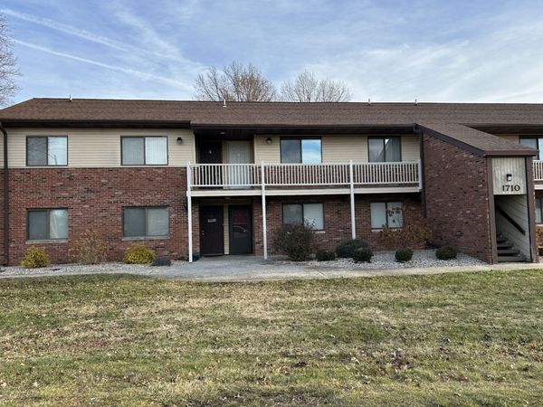 1710 Willow View Road, Unit 3, Urbana, IL 61802