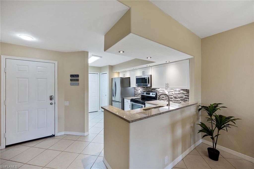 13010 Amberley Ct, Unit 204, Bonita Springs, FL 34135 Photo