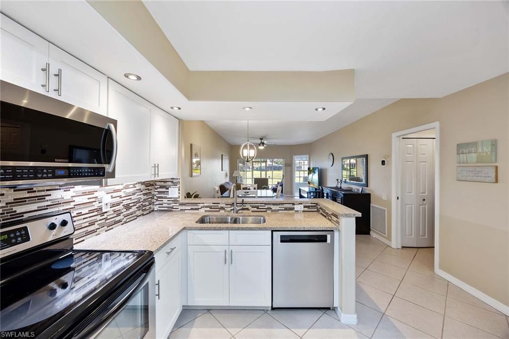 13010 Amberley Ct, Unit 204, Bonita Springs, FL 34135 Photo