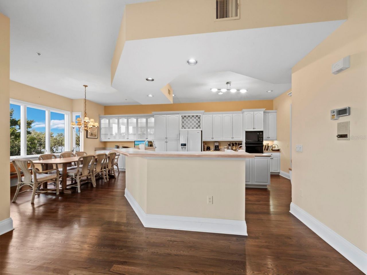 836 Evergreen Way, Longboat Key, FL 34228 Photo